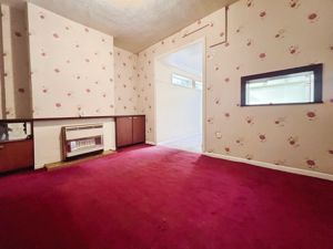 Dining Room - click for photo gallery